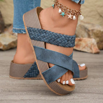 👡 50% DE DESCONTO AGORA! 🔥 Sandálias de cunha com tiras entrecruzadas para mulher – Confortáveis, elegantes e perfeitas para os dias de verão