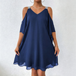 ✨👗 POR TEMPO LIMITADO, 50% DE DESCONTO! 💃Vestido comprido com decote em V e ombros à mostra – Recortes modernos e um corte elegante – Arrase em qualquer evento.