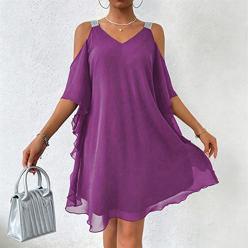 ✨👗 POR TEMPO LIMITADO, 50% DE DESCONTO! 💃Vestido comprido com decote em V e ombros à mostra – Recortes modernos e um corte elegante – Arrase em qualquer evento.