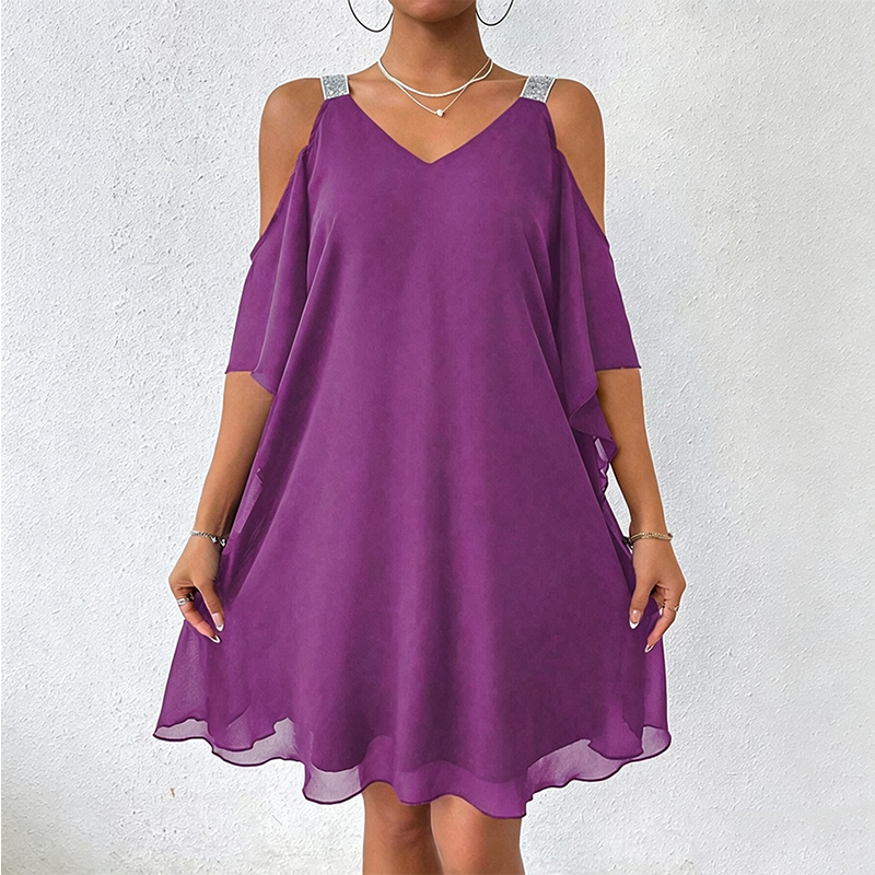 ✨👗 POR TEMPO LIMITADO, 50% DE DESCONTO! 💃Vestido comprido com decote em V e ombros à mostra – Recortes modernos e um corte elegante – Arrase em qualquer evento.