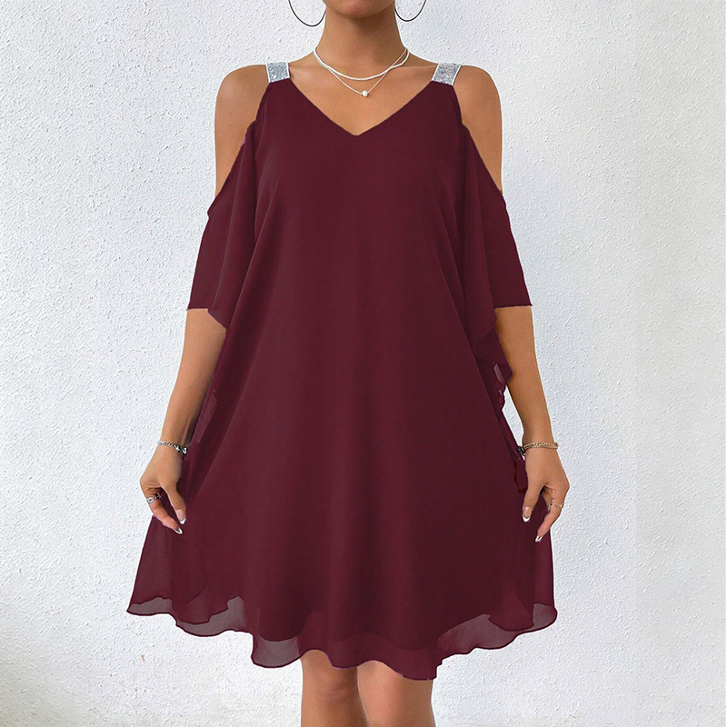 ✨👗 POR TEMPO LIMITADO, 50% DE DESCONTO! 💃Vestido comprido com decote em V e ombros à mostra – Recortes modernos e um corte elegante – Arrase em qualquer evento.